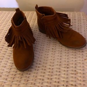 Size 10 women knock off minteonka booties